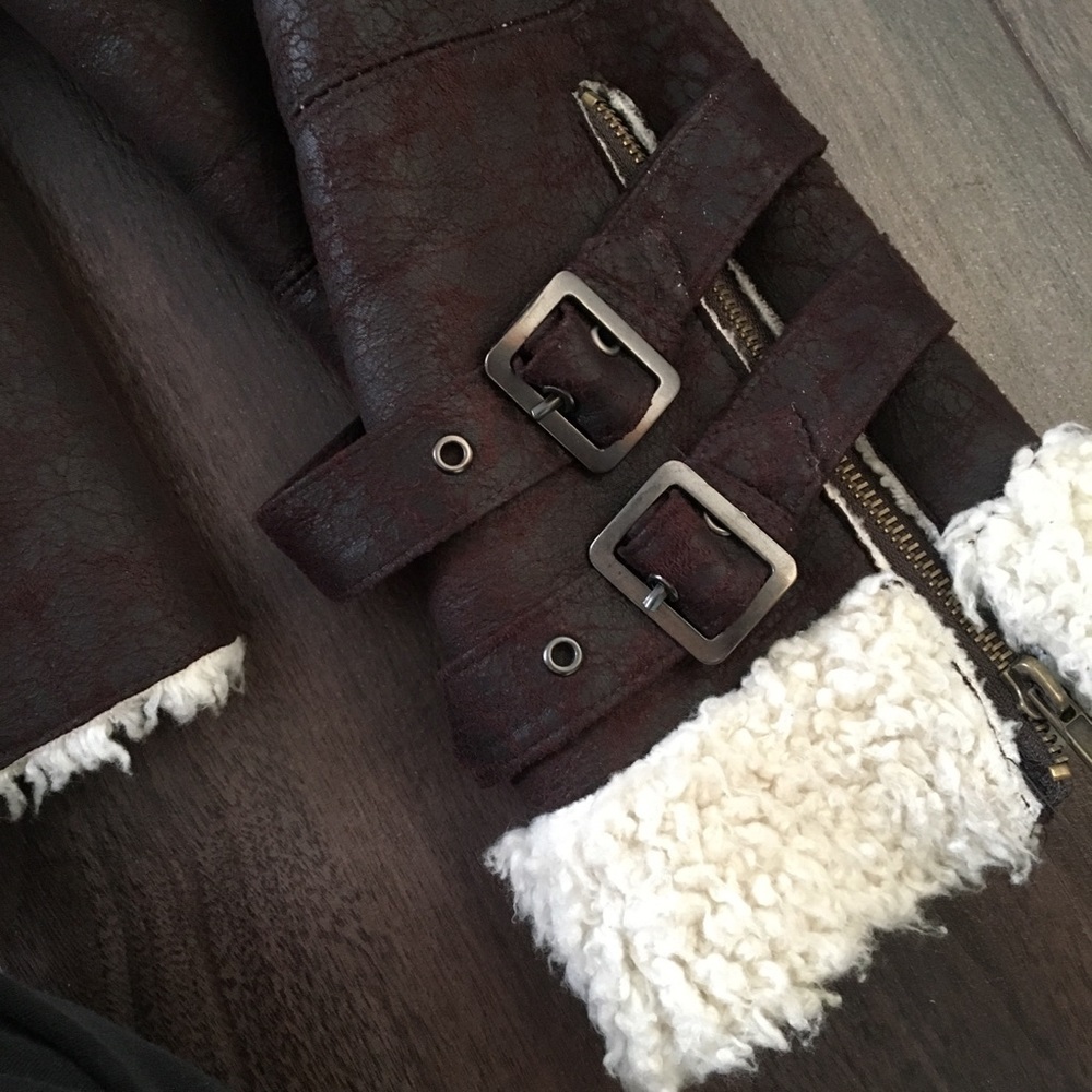 FAUX LEATHER & FAUX FUR SHERPA WINTER COAT - Picture 3 of 9